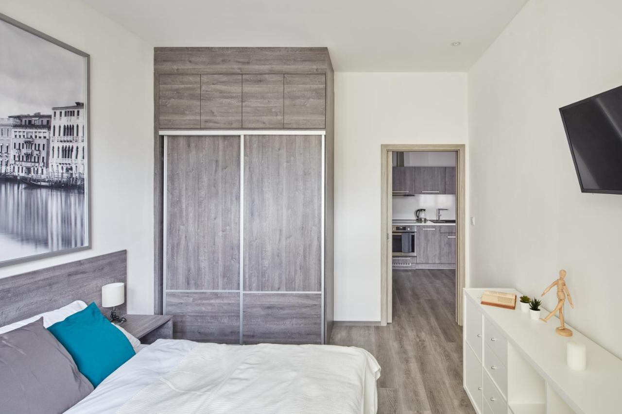 Minimalist Apartment On Wenceslas Square By Prague Days Ngoại thất bức ảnh